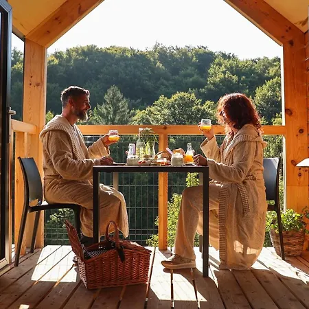 Nesting - Homestead Soncni Raj