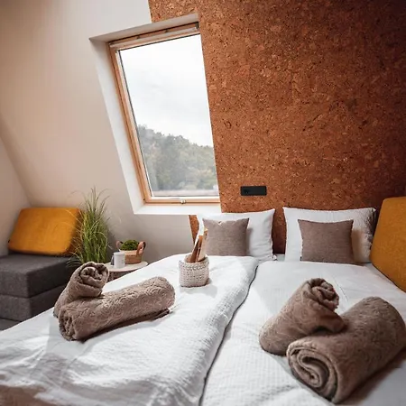 Nesting - Homestead Soncni Raj