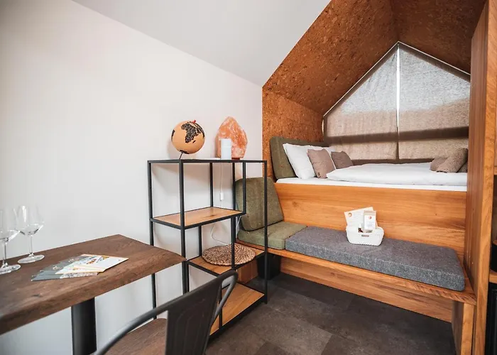 Nesting - Homestead Soncni Raj